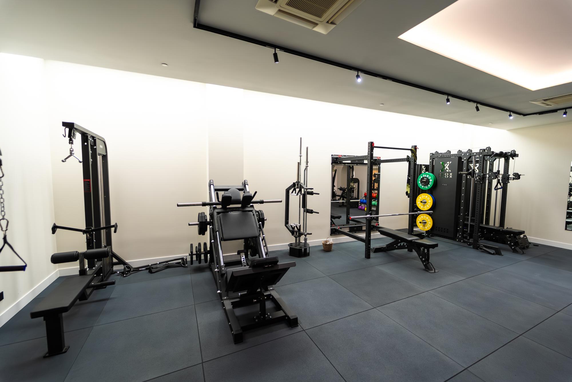 atmos centro fisioterapia en burgos maquinas de ejercicios